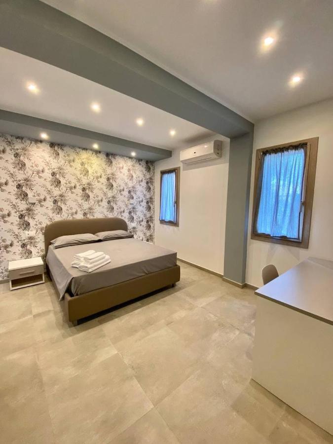 Floridida Rooms & Breakfast Marina dʼMarina dʼAndora 外观 照片