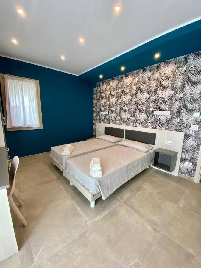 Floridida Rooms & Breakfast Marina dʼMarina dʼAndora 外观 照片
