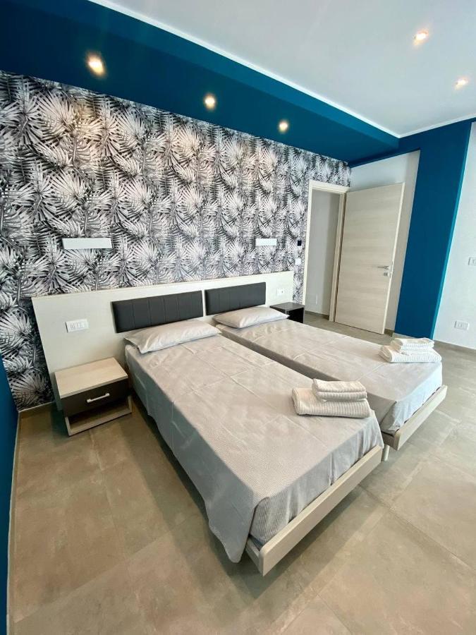 Floridida Rooms & Breakfast Marina dʼMarina dʼAndora 外观 照片