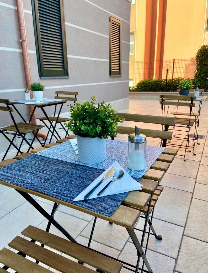 Floridida Rooms & Breakfast Marina dʼMarina dʼAndora 外观 照片